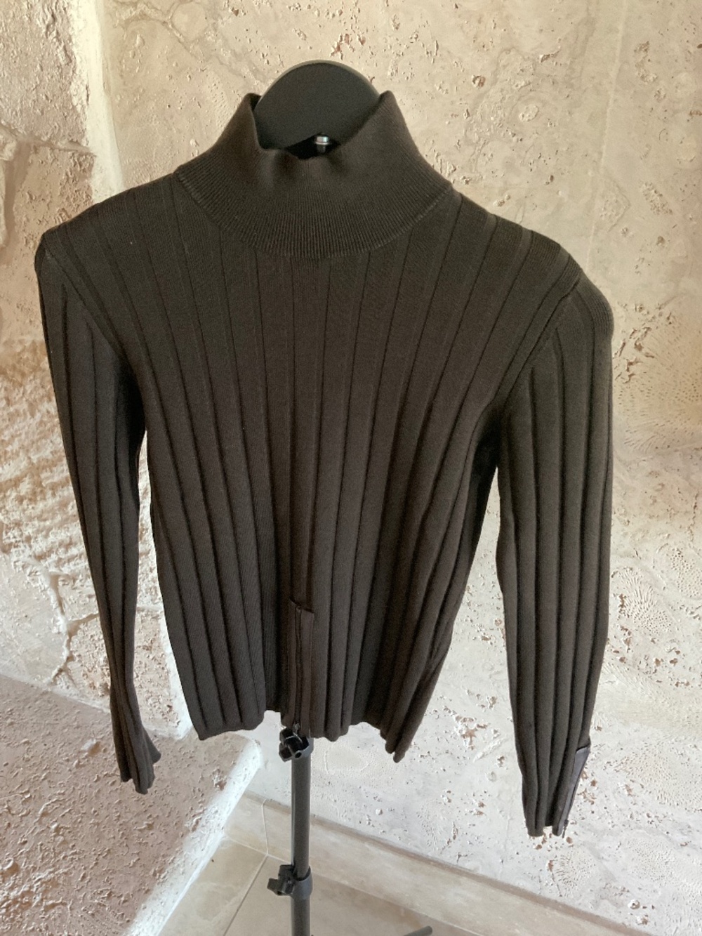 Vintage Cache Turtle neck with leather zipper trim Brown Size Large